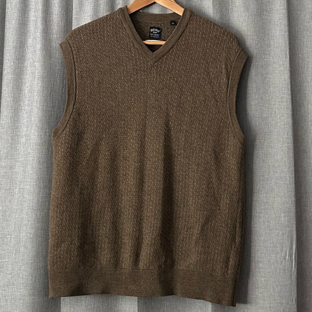 Callaway Men's V-Neck Brown Sweater Vest